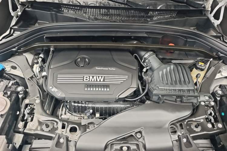 Used BMW X1 2022 sDrive20Li Fashion Model Engine Bay
