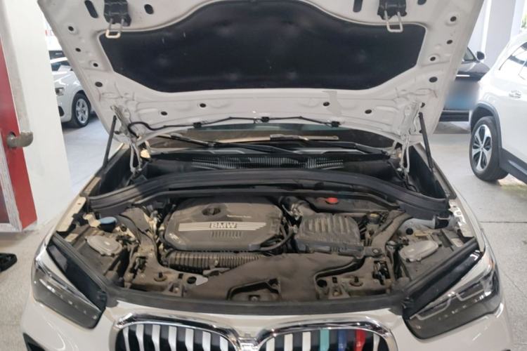 Used BMW X1 2022 sDrive25Li Leading Model Engine Bay