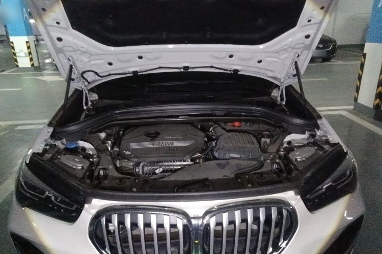 Used BMW X1 2022 sDrive20Li Fashion Model Engine Bay