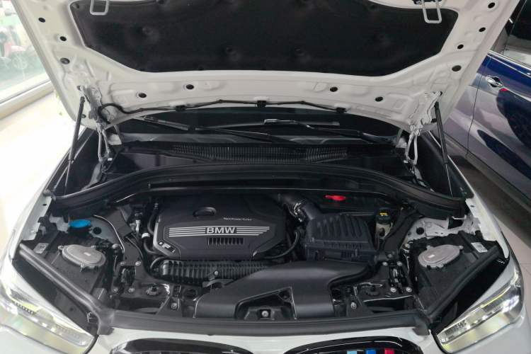 Used BMW X1 2022 sDrive25Li Leading Model Engine Bay