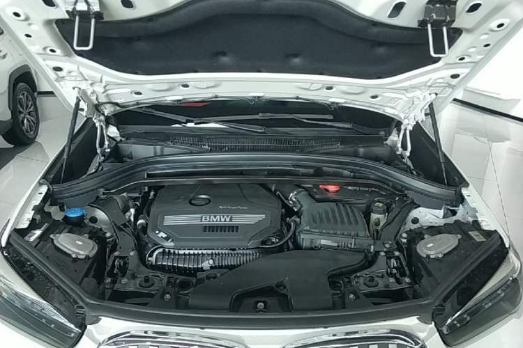 Used BMW X1 2022 sDrive25Li Leading Model Engine Bay