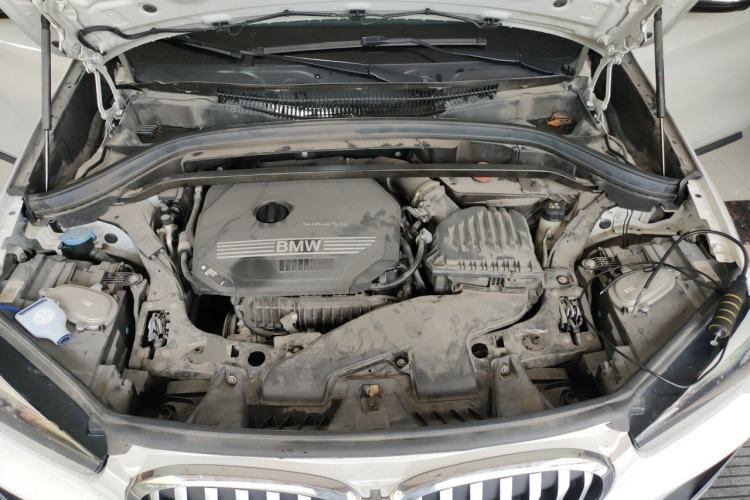 Used BMW X1 2022 sDrive20Li Fashion Model Engine Bay