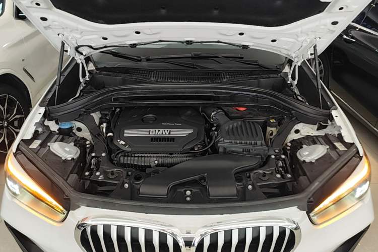 Used BMW X1 2022 sDrive25Li Leading Model Engine Bay