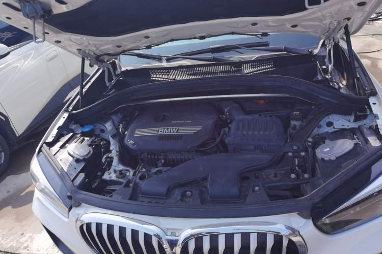 Used BMW X1 2022 sDrive20Li Fashion Model Engine Bay
