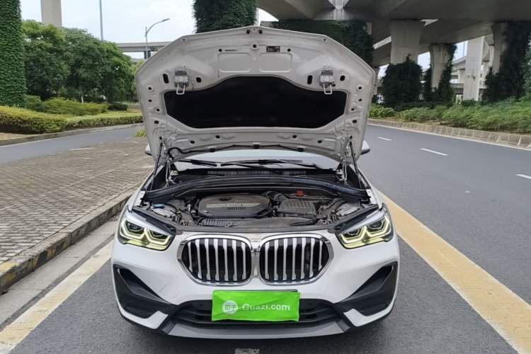 Used BMW X1 2022 sDrive25Li Leading Model Engine Bay