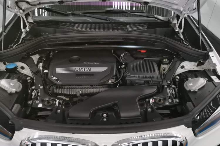 Used BMW X1 2022 sDrive25Li Leading Model Engine Bay