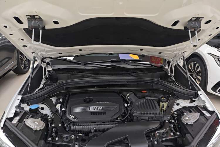 Used BMW X1 2022 sDrive25Li Leading Model Engine Bay