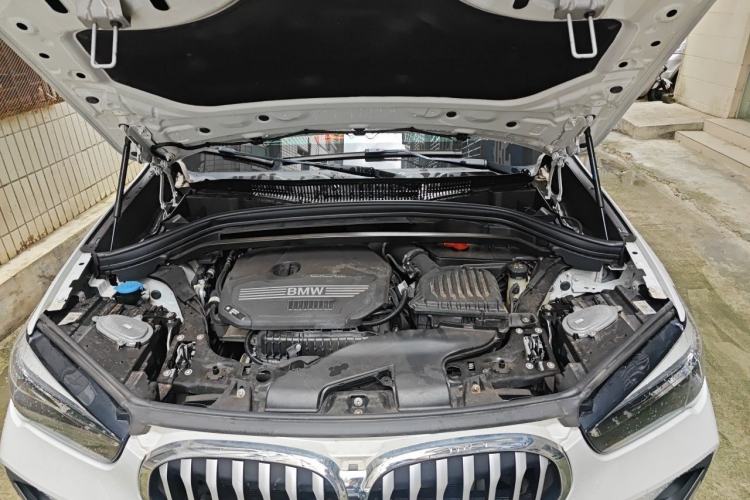 Used BMW X1 2022 sDrive20Li Fashion Model Engine Bay
