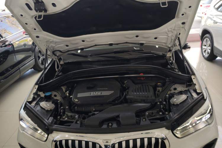 Used BMW X1 2022 sDrive25Li Leading Model Engine Bay