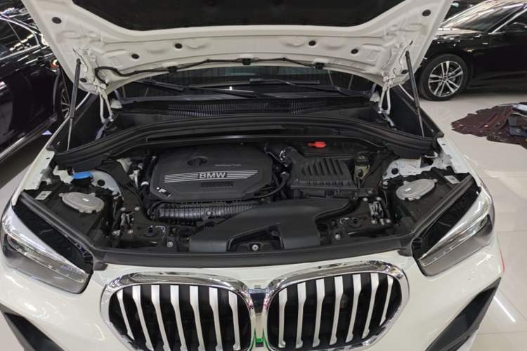 Used BMW X1 2022 sDrive25Li Leading Model Engine Bay