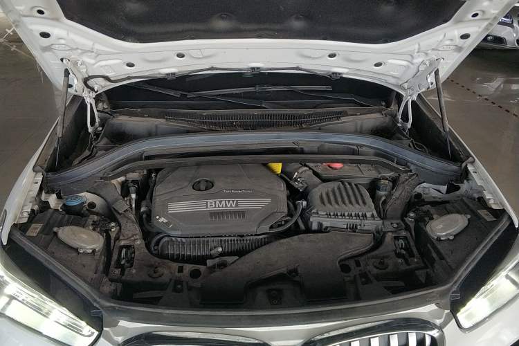 Used BMW X1 2022 sDrive25Li Leading Model Engine Bay