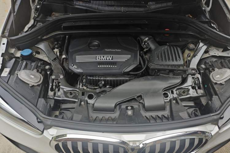 Used BMW X1 2022 sDrive20Li Fashion Model Engine Bay