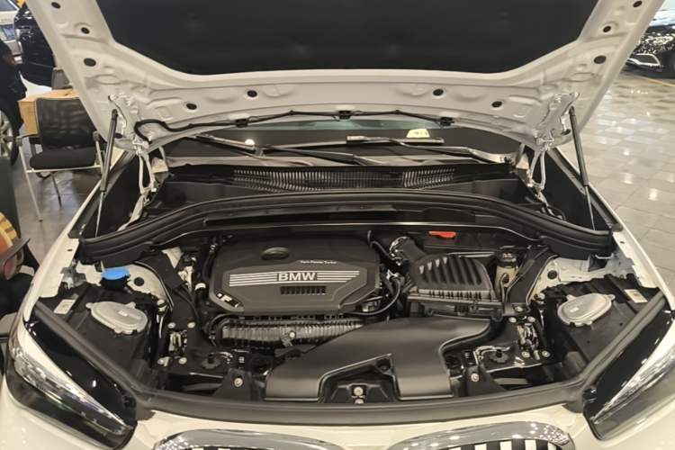 Used BMW X1 2022 sDrive25Li Leading Model Engine Bay