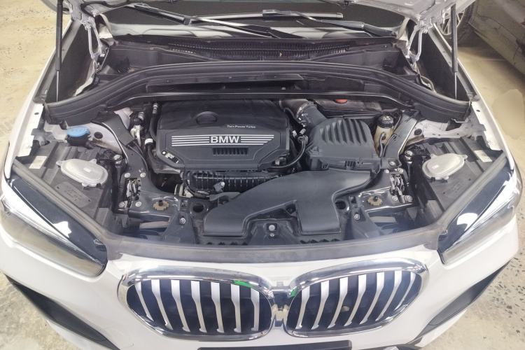 Used BMW X1 2022 sDrive20Li Fashion Model Engine Bay