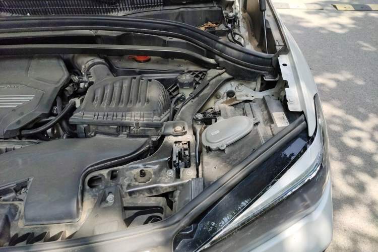 Used BMW X1 2022 sDrive20Li Fashion Model Engine Bay Left
