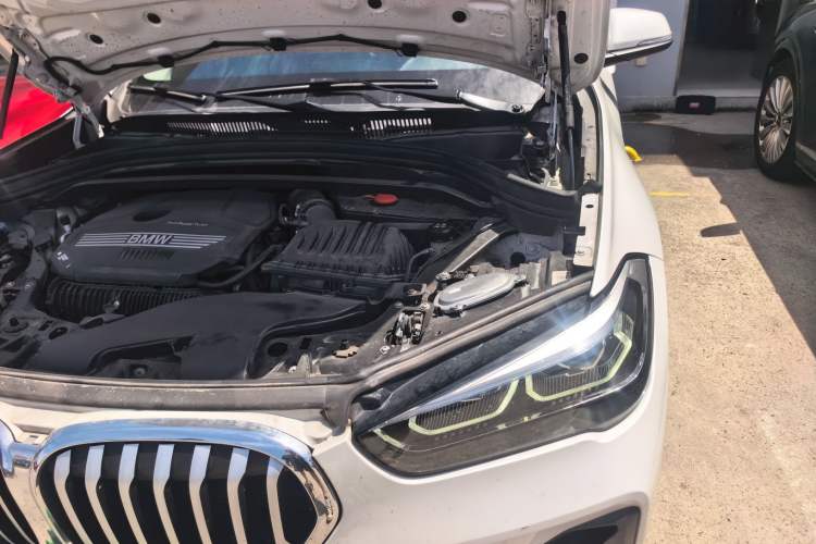 Used BMW X1 2022 sDrive25Li Leading Model Engine Bay Left