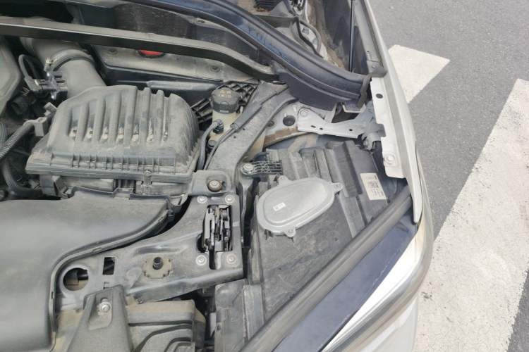Used BMW X1 2022 sDrive20Li Fashion Model Engine Bay Left