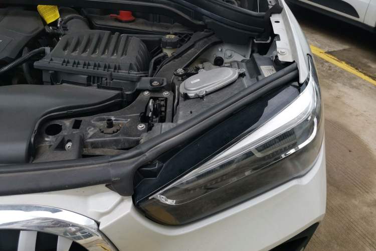 Used BMW X1 2022 sDrive20Li Fashion Model Engine Bay Left