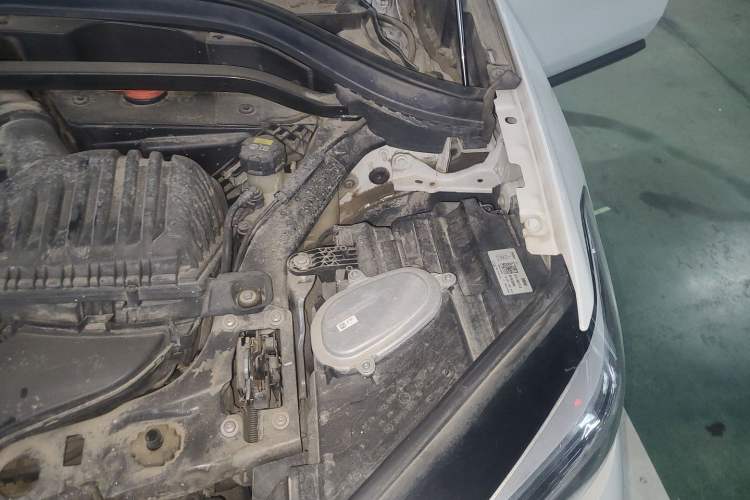 Used BMW X1 2022 sDrive25Li Leading Model Engine Bay Left