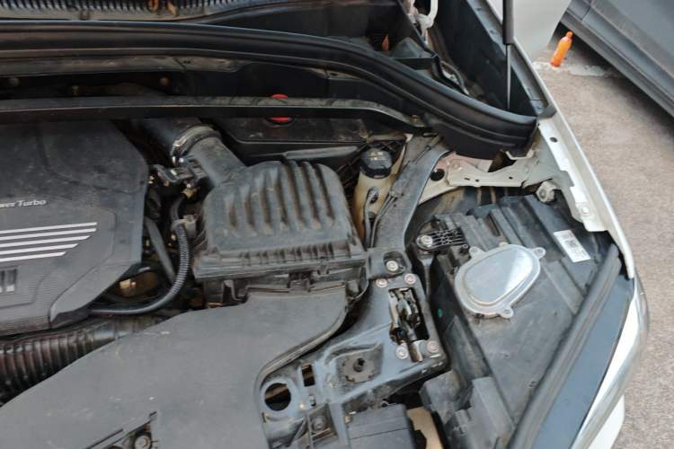 Used BMW X1 2022 sDrive25Li Leading Model Engine Bay Left
