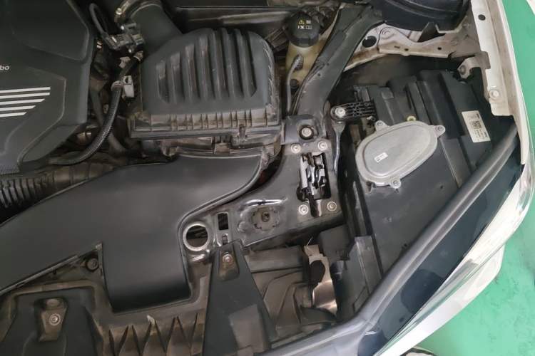 Used BMW X1 2022 sDrive25Li Leading Model Engine Bay Left