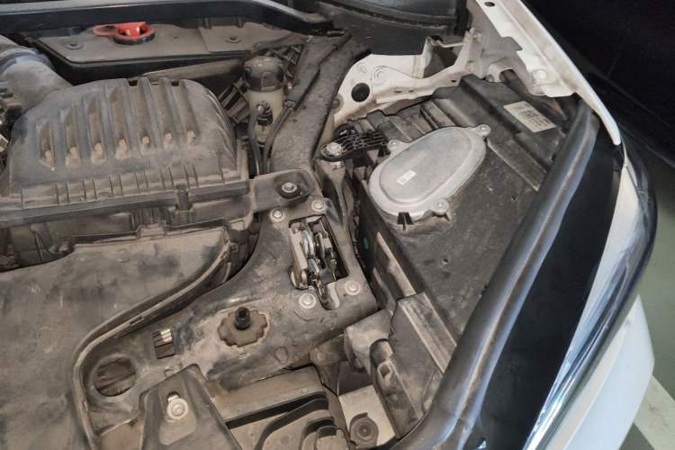 Used BMW X1 2022 sDrive20Li Fashion Model Engine Bay Left