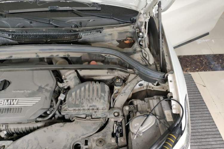 Used BMW X1 2022 sDrive20Li Fashion Model Engine Bay Left