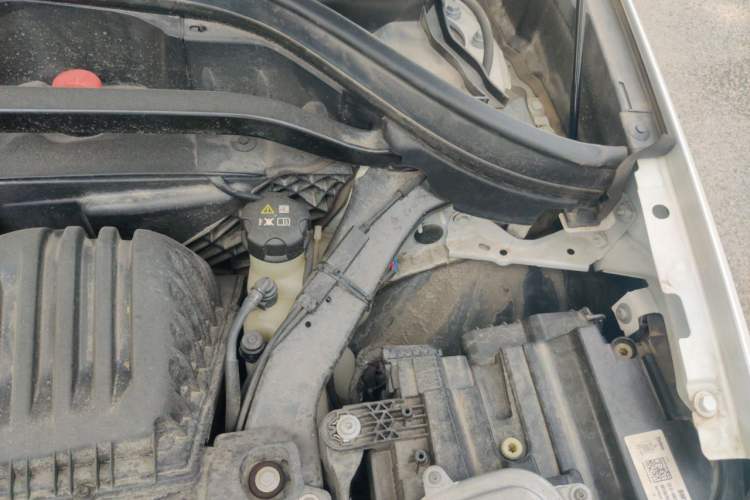 Used BMW X1 2022 sDrive25Li Leading Model Engine Bay Left