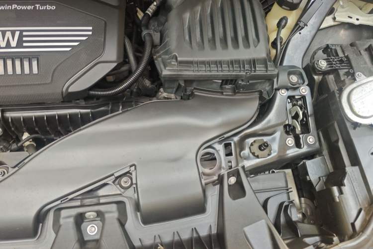 Used BMW X1 2022 sDrive20Li Fashion Model Engine Bay Left