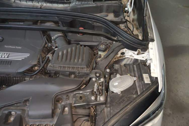 Used BMW X1 2022 sDrive25Li Leading Model Engine Bay Left