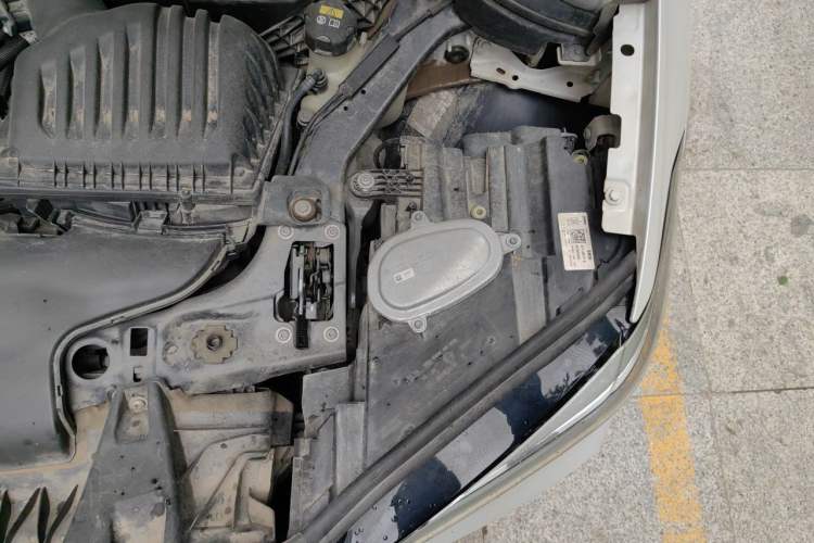 Used BMW X1 2022 sDrive20Li Luxury Model Engine Bay Left