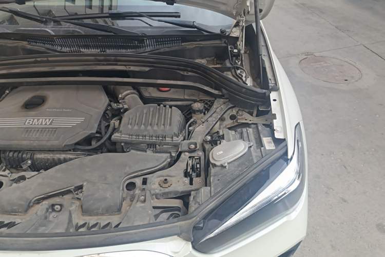 Used BMW X1 2022 sDrive20Li Fashion Model Engine Bay Left