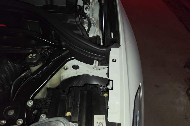 Used BMW X1 2022 sDrive25Li Leading Model Engine Bay Left