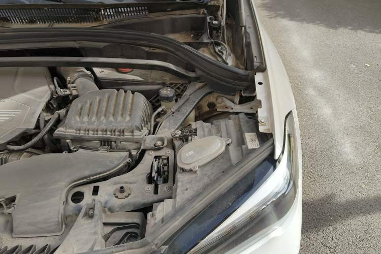 Used BMW X1 2022 sDrive25Li Leading Model Engine Bay Left