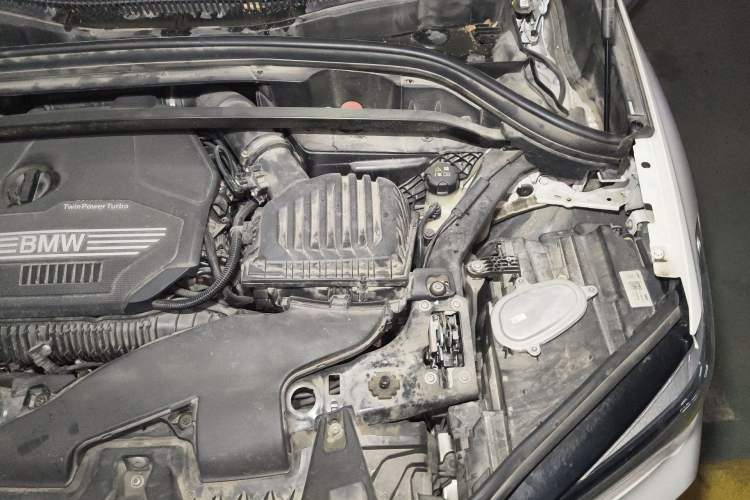 Used BMW X1 2022 sDrive25Li Leading Model Engine Bay Left