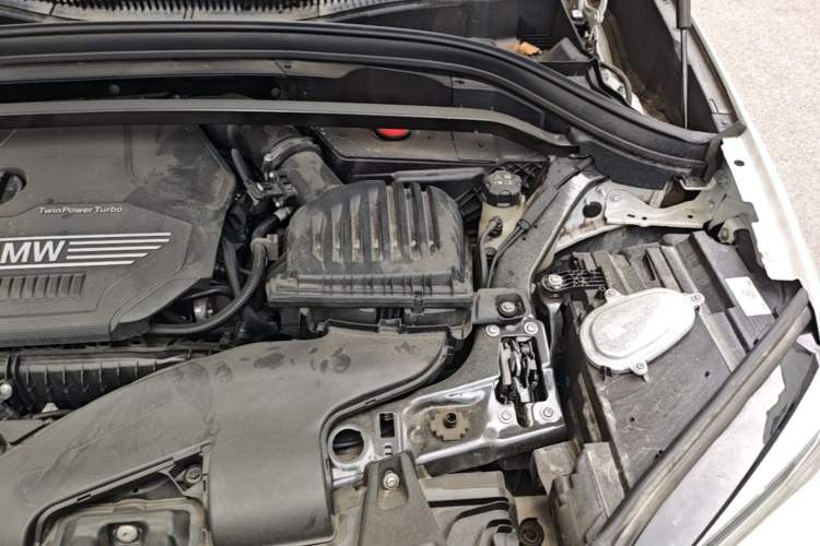 Used BMW X1 2022 sDrive20Li Fashion Model Engine Bay Left