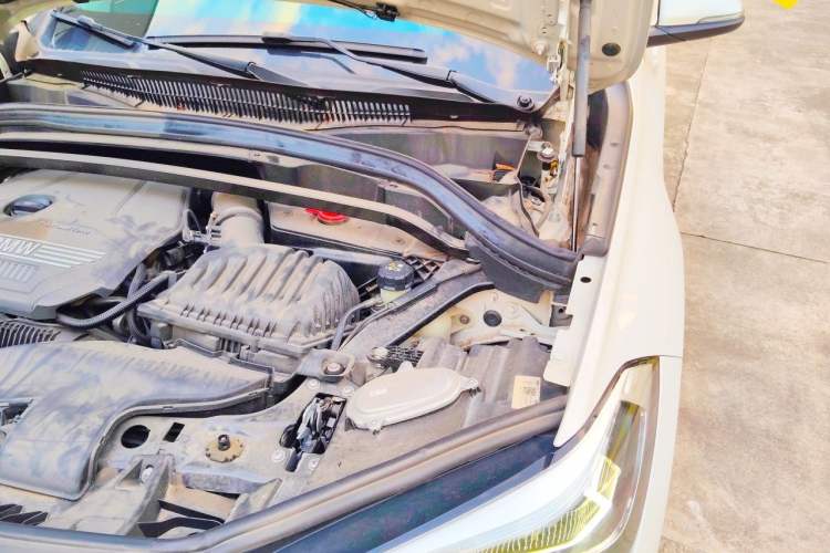 Used BMW X1 2022 sDrive25Li Leading Model Engine Bay Left