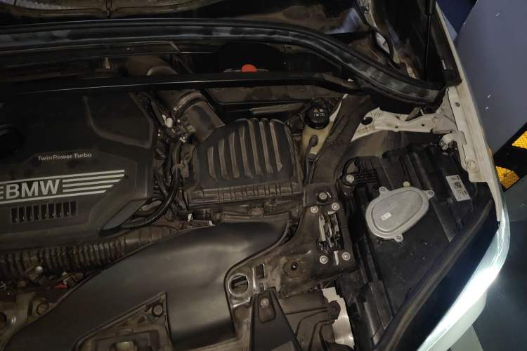Used BMW X1 2022 sDrive25Li Leading Model Engine Bay Left