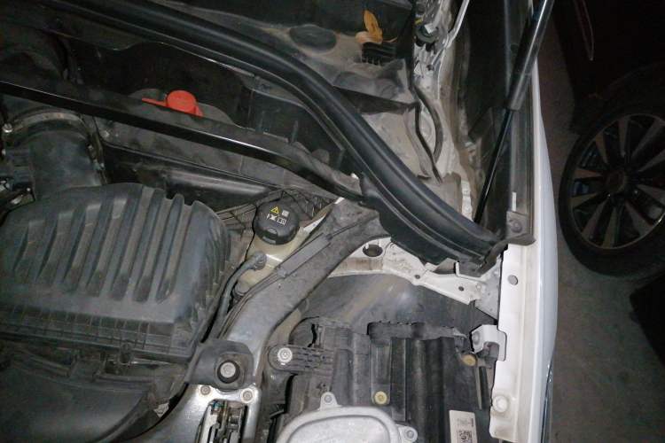 Used BMW X1 2022 sDrive25Li Leading Model Engine Bay Left