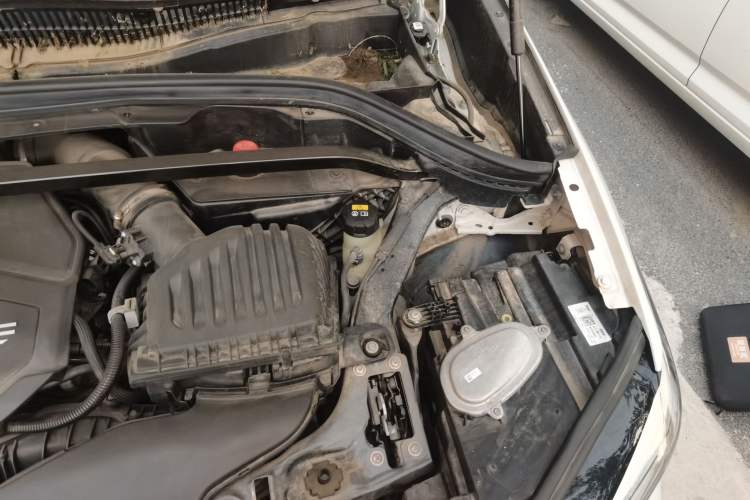 Used BMW X1 2022 sDrive25Li Leading Model Engine Bay Left