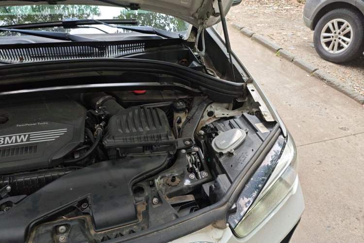 Used BMW X1 2022 sDrive20Li Fashion Model Engine Bay Left
