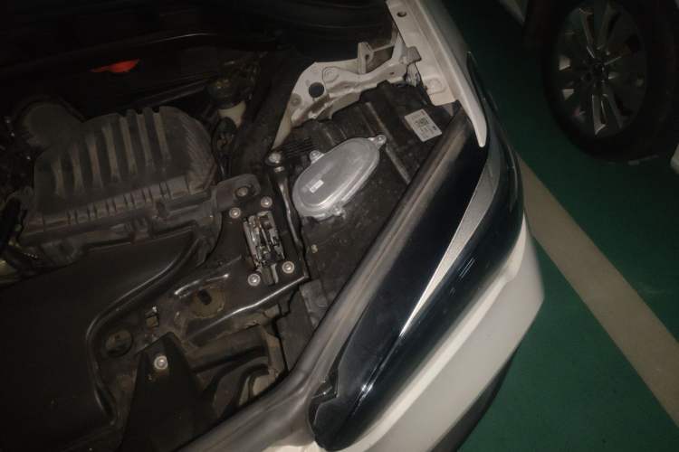 Used BMW X1 2022 sDrive25Li Leading Model Engine Bay Left