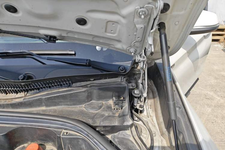 Used BMW X1 2022 sDrive20Li Fashion Model Engine Bay Left