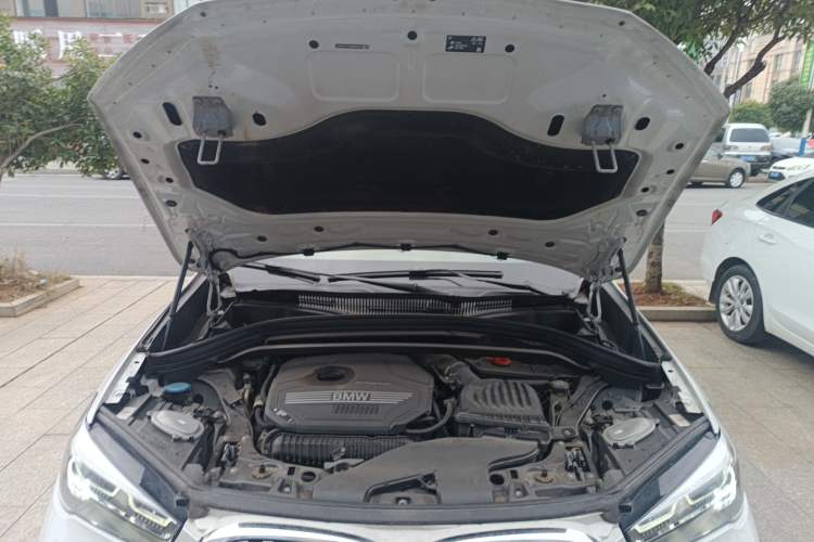 Used BMW X1 2022 sDrive25Li Leading Model Engine Bay