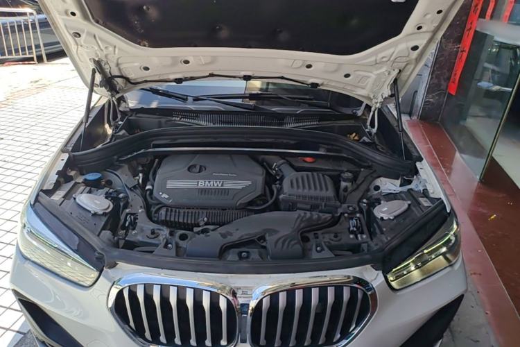 Used BMW X1 2022 sDrive25Li Leading Model Engine Bay