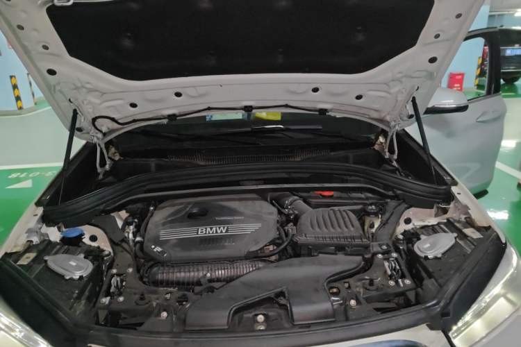 Used BMW X1 2022 sDrive25Li Leading Model Engine Bay