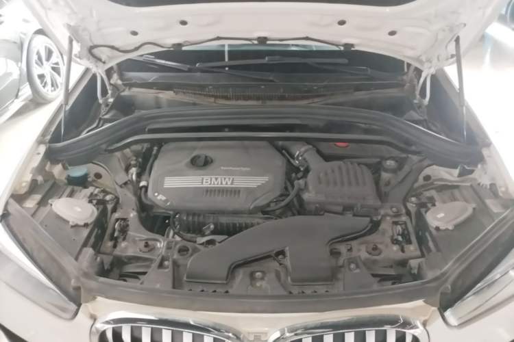 Used BMW X1 2022 sDrive20Li Fashion Model Engine Bay