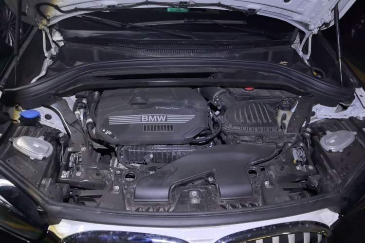 Used BMW X1 2022 sDrive20Li Fashion Model Engine Bay