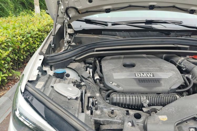 Used BMW X1 2022 sDrive25Li Leading Model Engine Bay Right