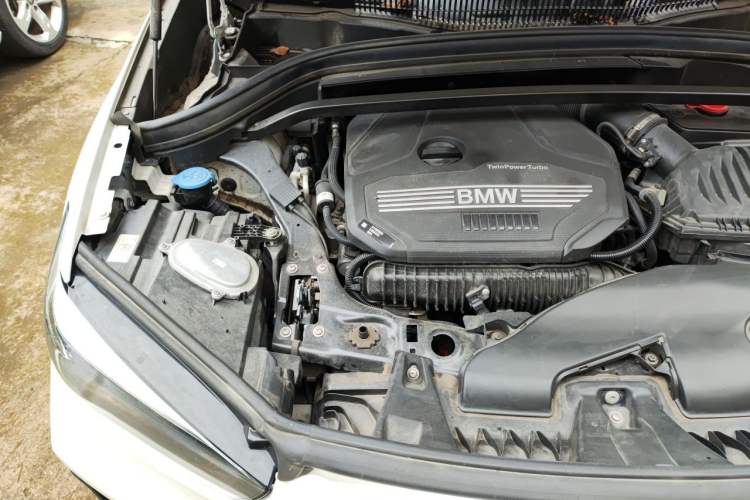 Used BMW X1 2022 sDrive25Li Leading Model Engine Bay Right